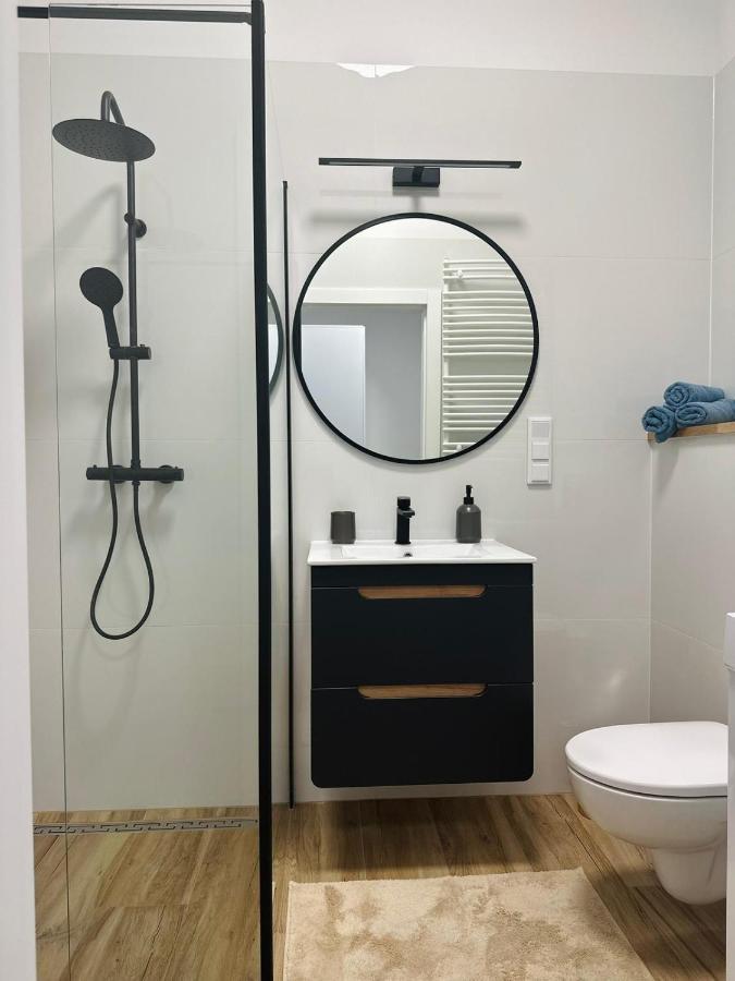 Apartment New With Excellent Communication.